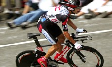 九游娱乐网站-从多伦多到天山，西亚卡姆用实力证明自己，新疆队逆转马刺的启示