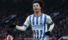 九游体育官方入口-年轻球员闪亮登场，展现出色技术