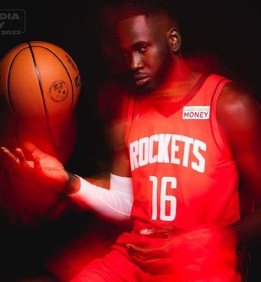 新秀球员爆发代表作,刷新数据记录的简单介绍 新秀球员爆发代表作,刷新数据记录的简单介绍