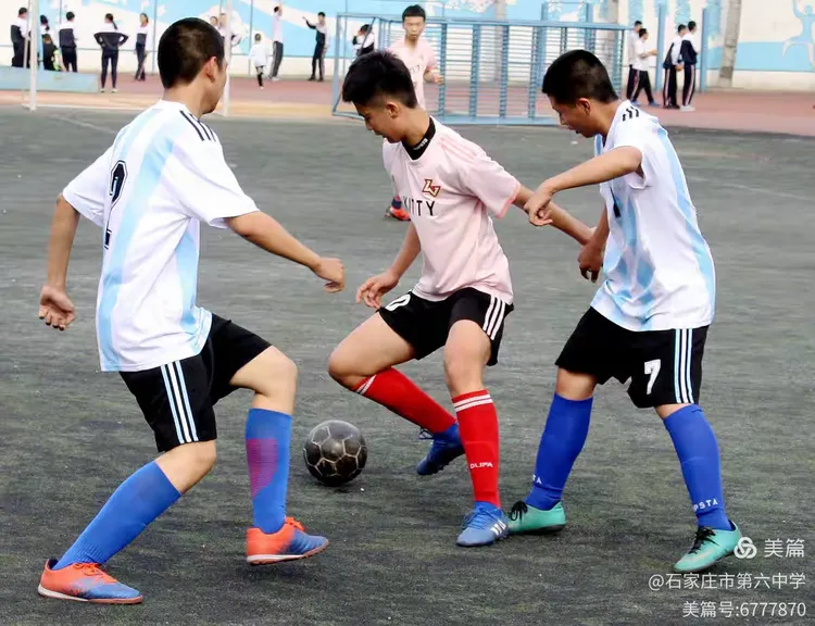 战术安排周密，比赛节奏激烈变化