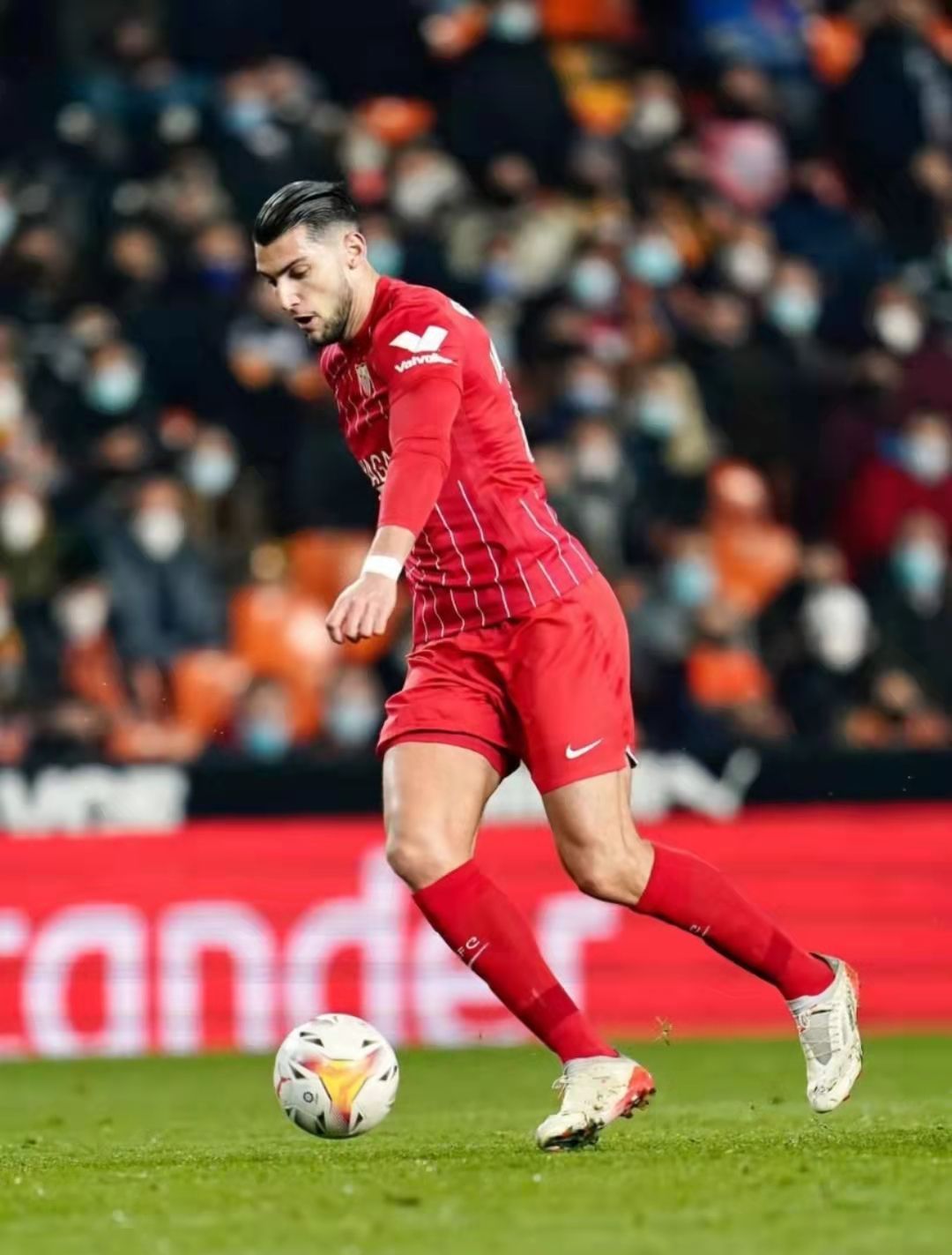 马拉加对阵埃尔切的较量，胜者将是谁？的简单介绍