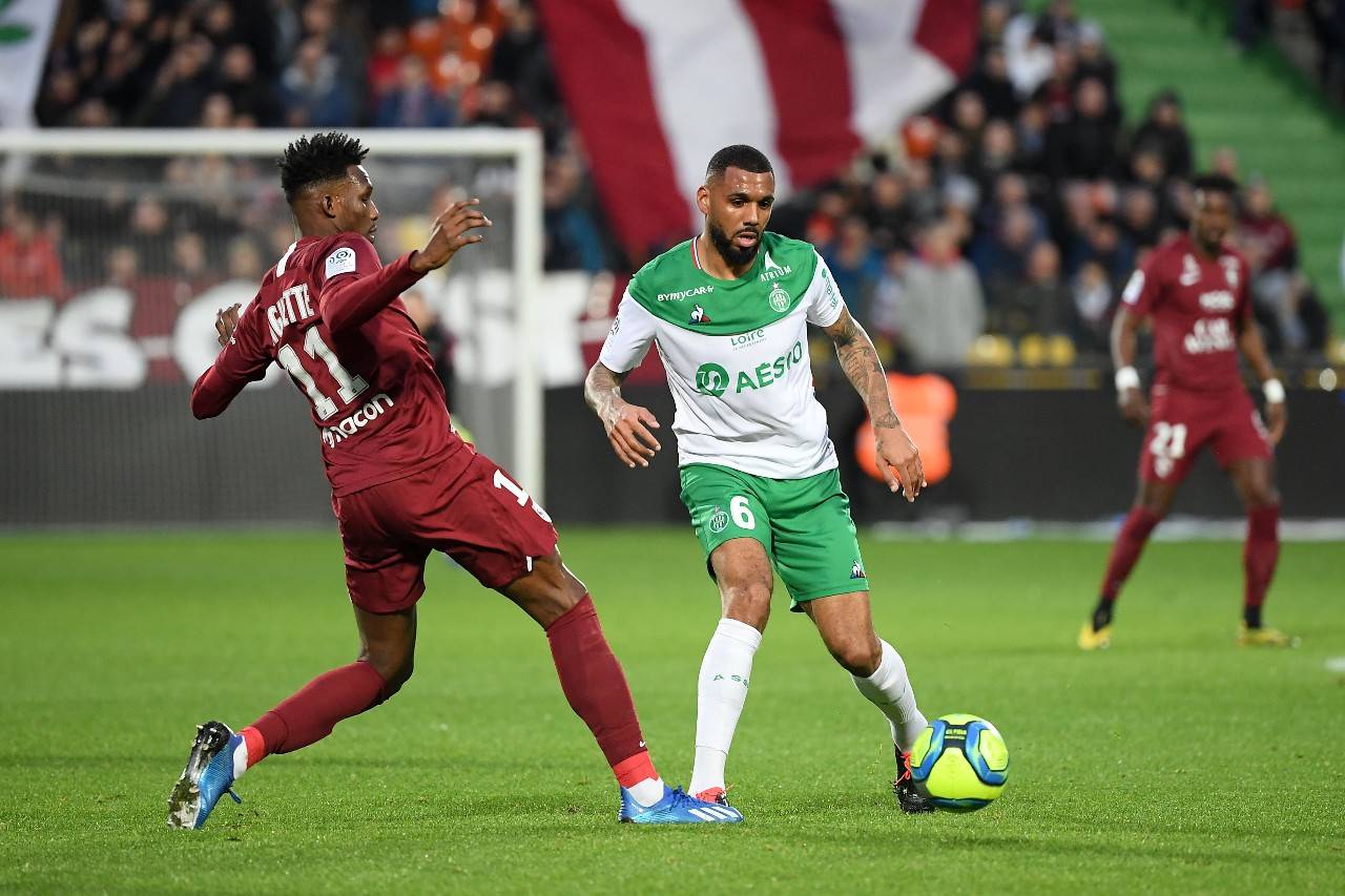 包含波尔多主场大胜尼斯，保级形势缓解的词条