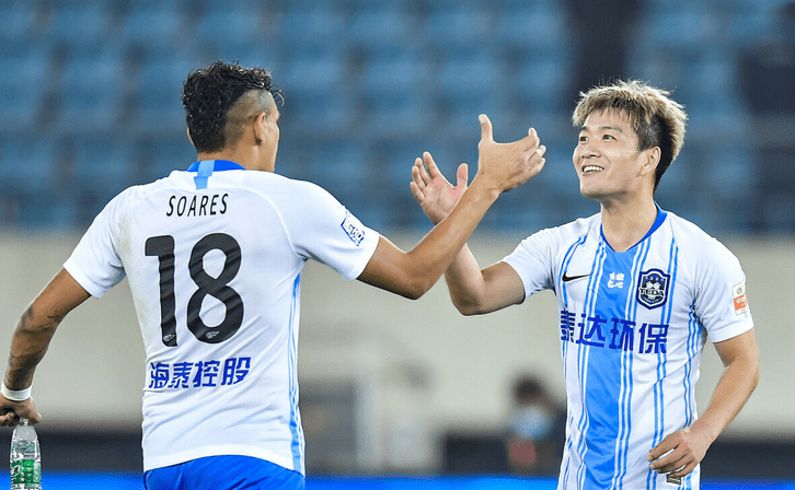 归化外援加盟京城队备战新赛季