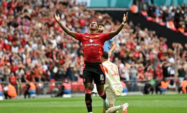 利物浦名将在沃尔夫斯堡独中两元，助球队获胜