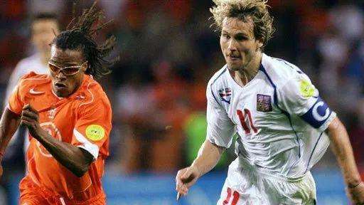 泰国球队备战国际盛事，迎接足坛巅峰对决