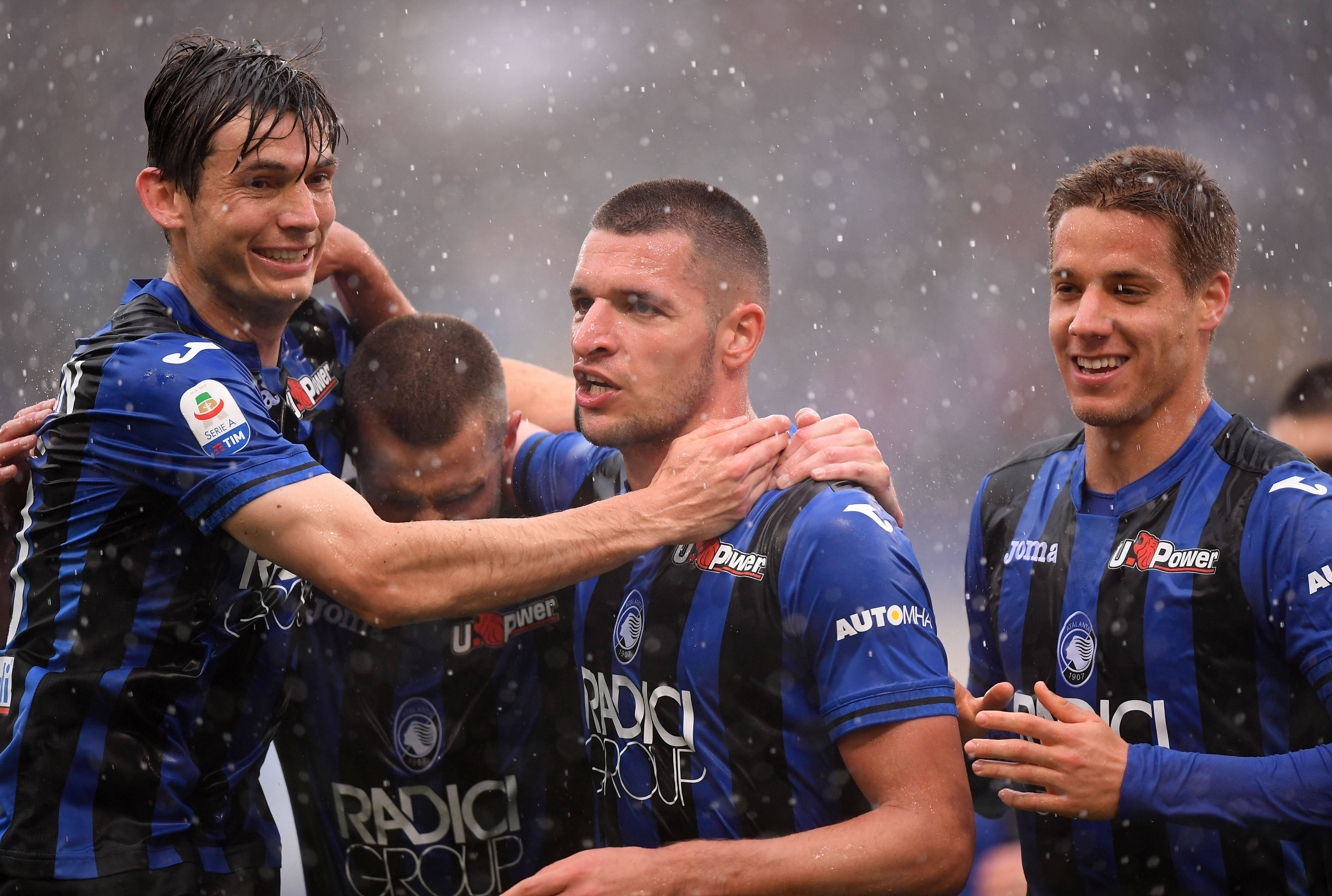 拉齐奥大胜热那亚，排名攀升