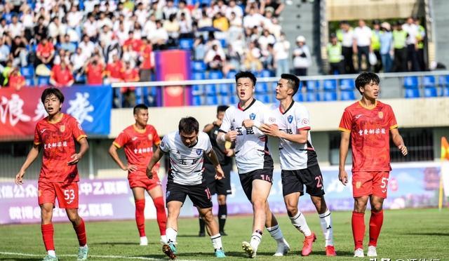 球队展现耀眼实力，斩获比赛冠军的简单介绍