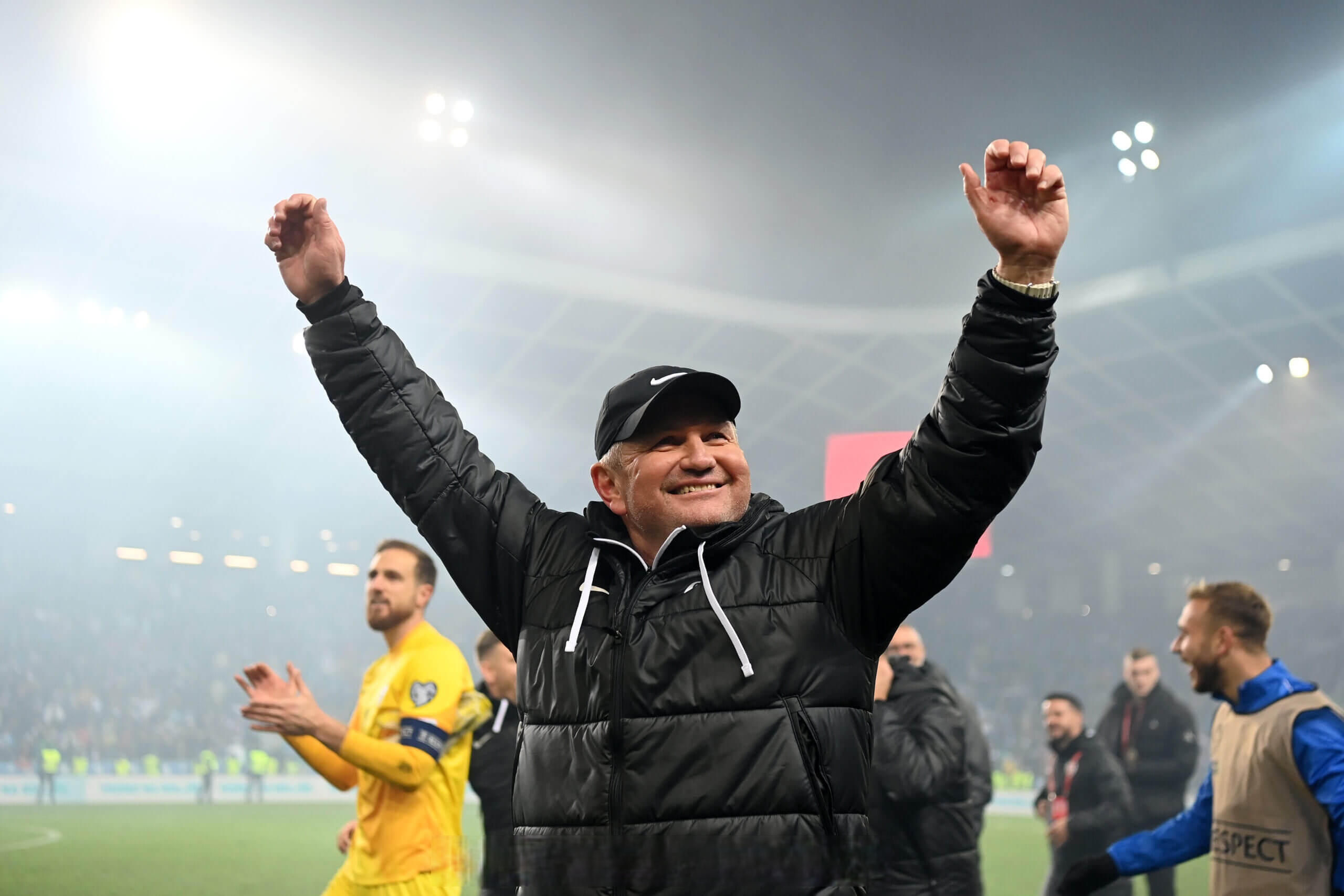 斯洛文尼亚队在欧预赛中追求突破，全力拼搏