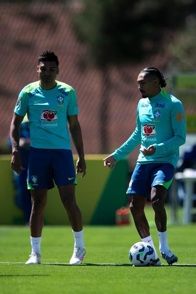 足球国家队训练营备战国际比赛