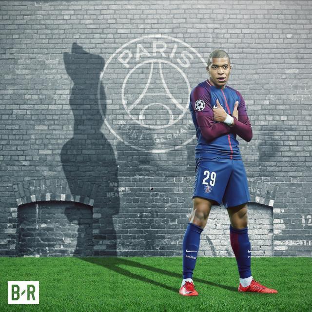 大巴黎宣布挖角皇马巨星,引起轰动的简单介绍 大巴黎宣布挖角皇马巨星,引起轰动的简单介绍