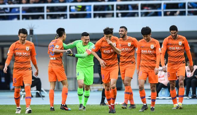 关于天津天海客场不敌山东鲁能，积分滑落的信息