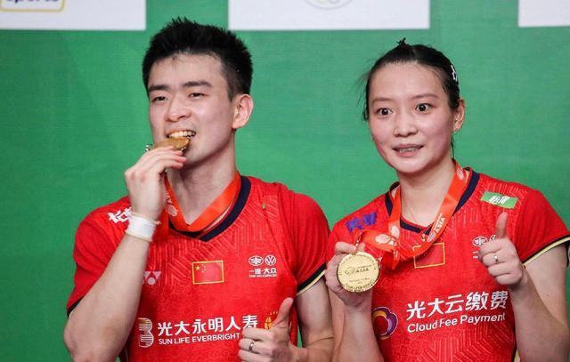 印尼队险胜德国队，黄鸭组合状态火热的简单介绍