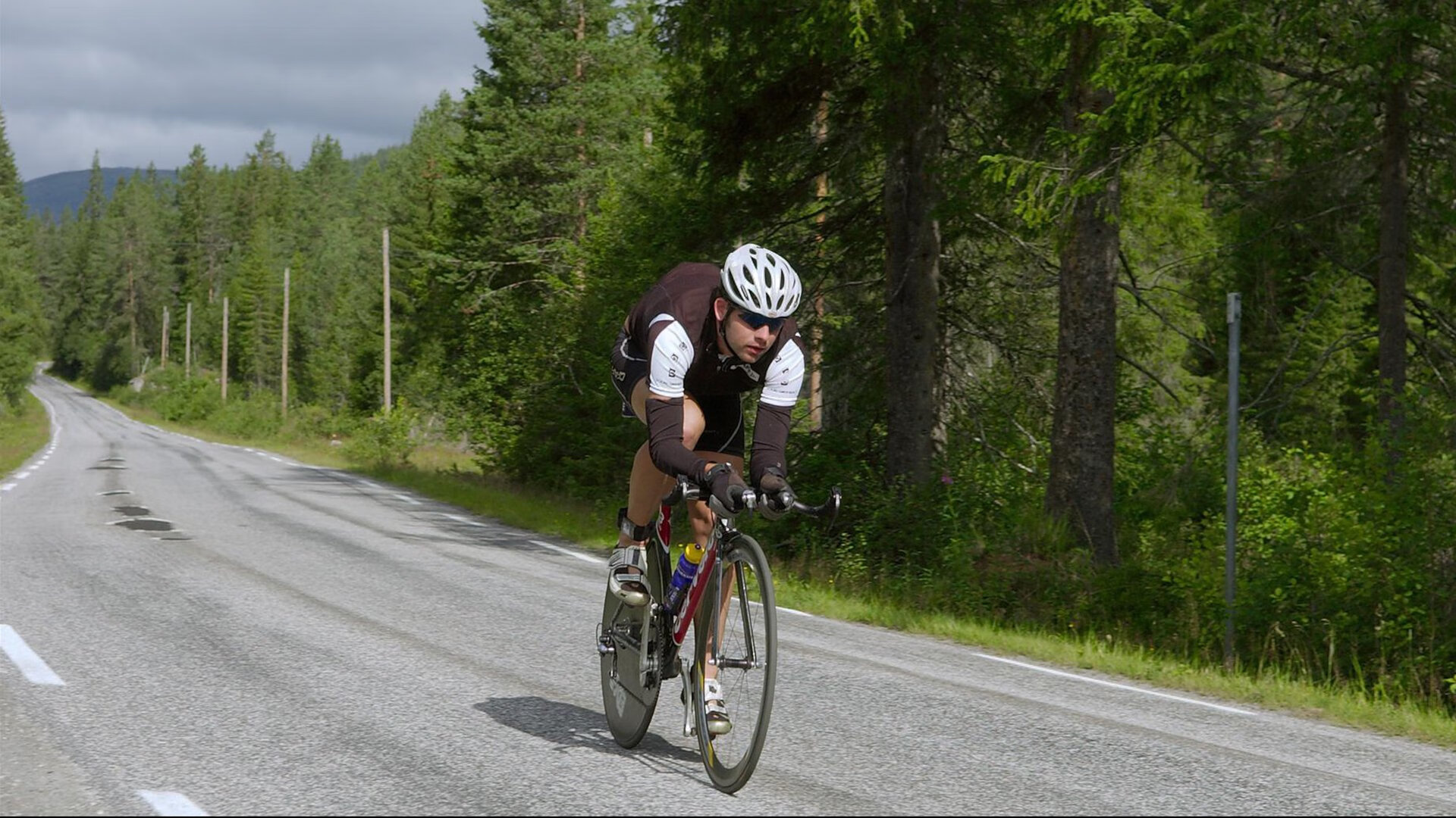 德罗赞终场绝杀封神！凯尔特人血拼猛龙，关键先生改写北境宿命