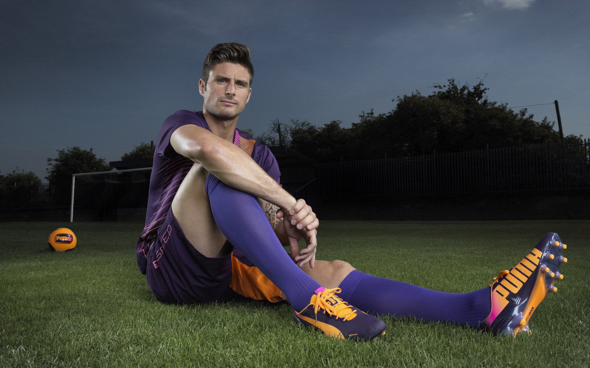 波兰铁骑正面击溃波斯军团,斯通斯关键回合一锤定音